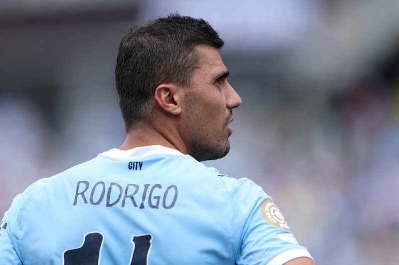 Maresca Admits Rodri's Man City Future Is Uncertain Amid Barcelona Interest